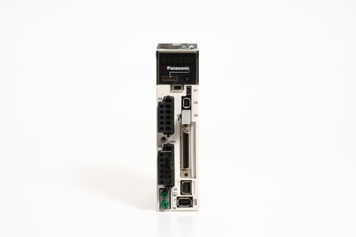 Panasonic サーボアンプ MADHT1507 (累積稼働時間43202h)