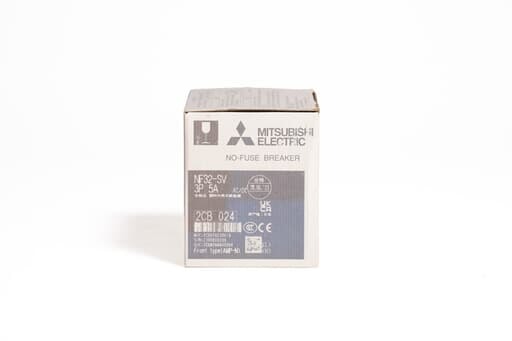三菱 ノーヒューズ遮断器 NF32-SV 3P 5A (23年製)