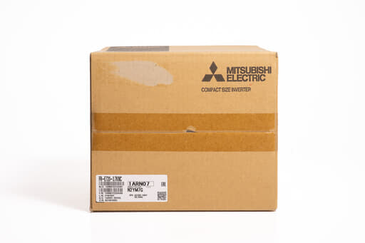 三菱 インバータ FR-E720-3.7KNC (22年製)