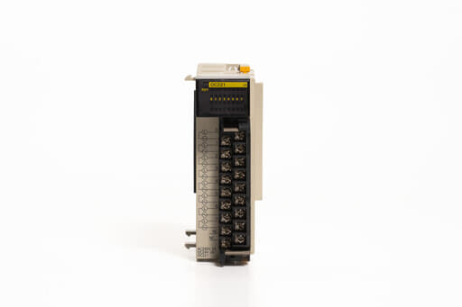 オムロン 出力ユニット CQM1-OC221 (08年製)