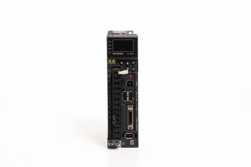 キーエンス サーボアンプ SV-005L2 (13年製)