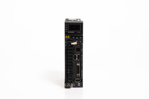 キーエンス サーボアンプ SV-010L2 (10年製)