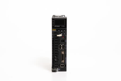 キーエンス サーボアンプ SV-010L2 (12年製)