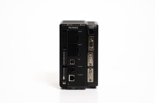 キーエンス マルチカメラ画像システムコントローラ XG-7700