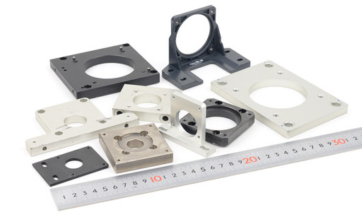 いろいろなモーターブラケット 9個入り