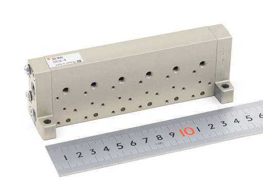 SMC マニホールドベース ZZX106-B